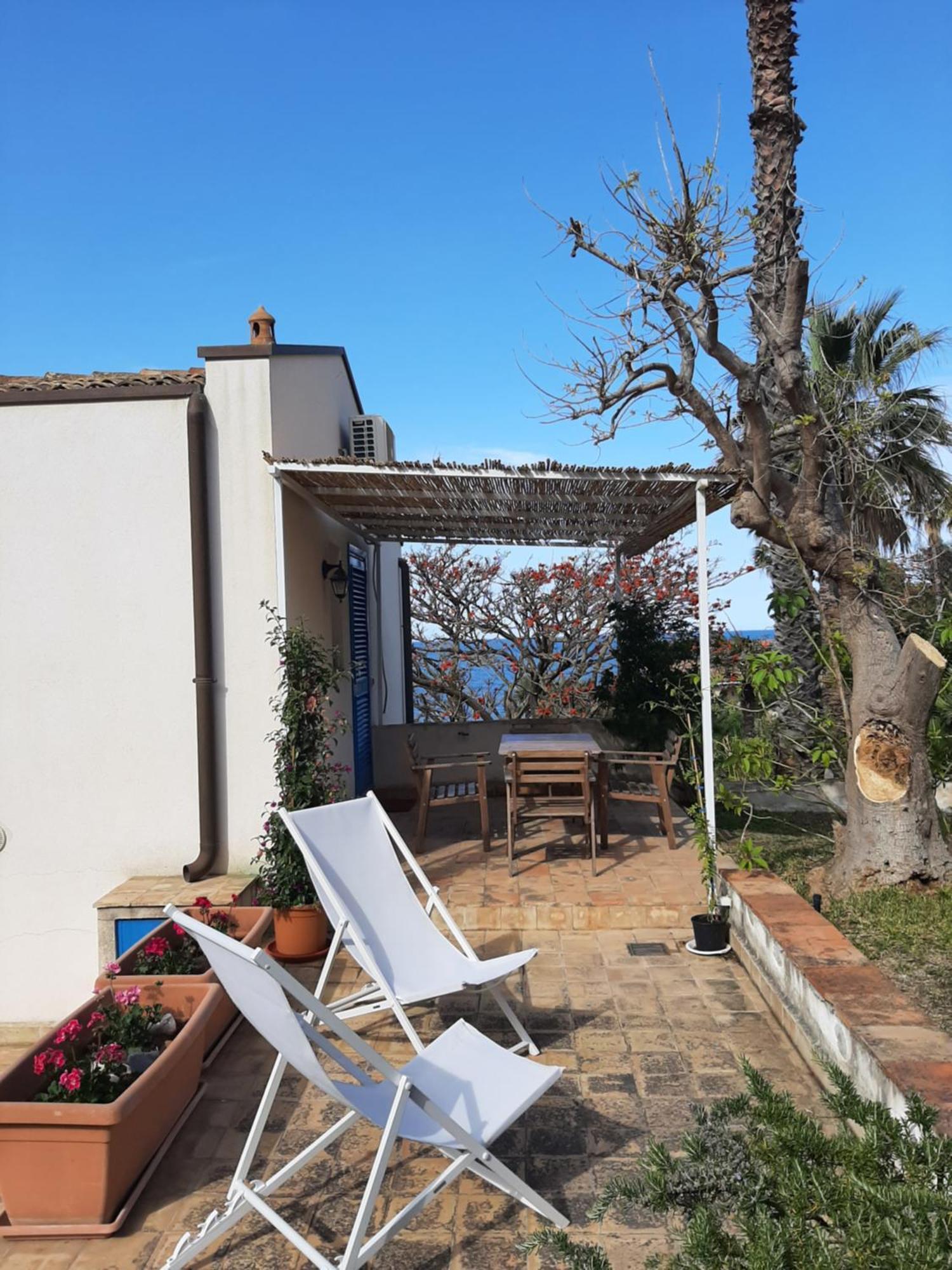 Appartamento In Villa Al Mare - Baia Di Arcile Бруколи Экстерьер фото