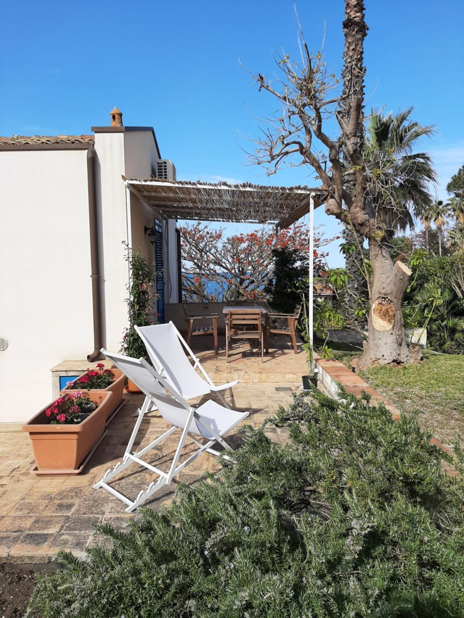 Appartamento In Villa Al Mare - Baia Di Arcile Бруколи Экстерьер фото